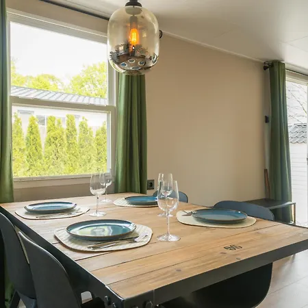 49, Efteling - Beekse Bergen - Dog Friendly Chalet