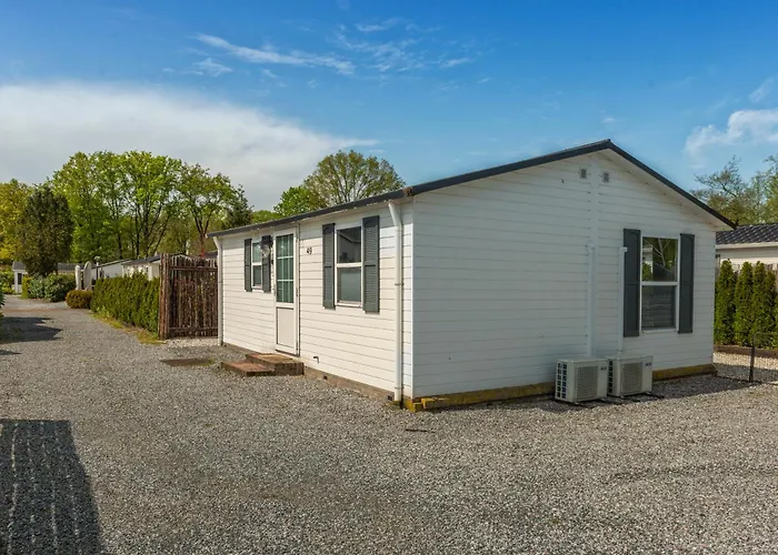 49, Efteling - Beekse Bergen - Dog Friendly Alpesi faház