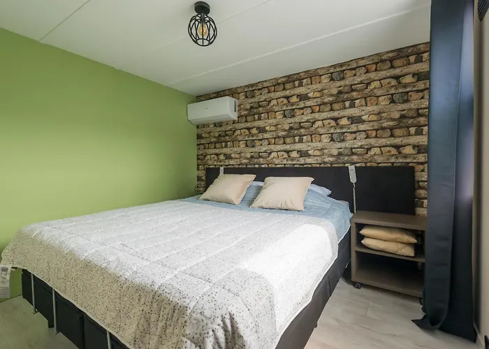 49, Efteling - Beekse Bergen - Dog Friendly * Oisterwijk